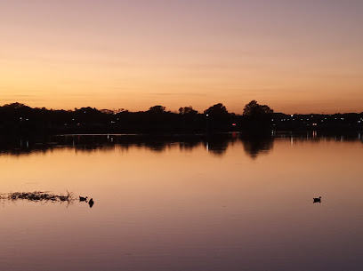 Woodlawn Lake Park