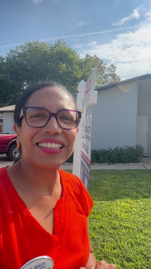 Angie Alvarez, San Antonio
