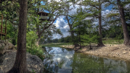 Rio Frio Lodging