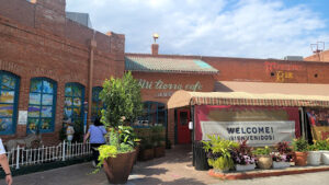 Mi Tierra Cafe y Panaderia